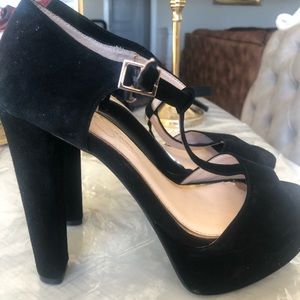 Jessica Simpson high heels shoes